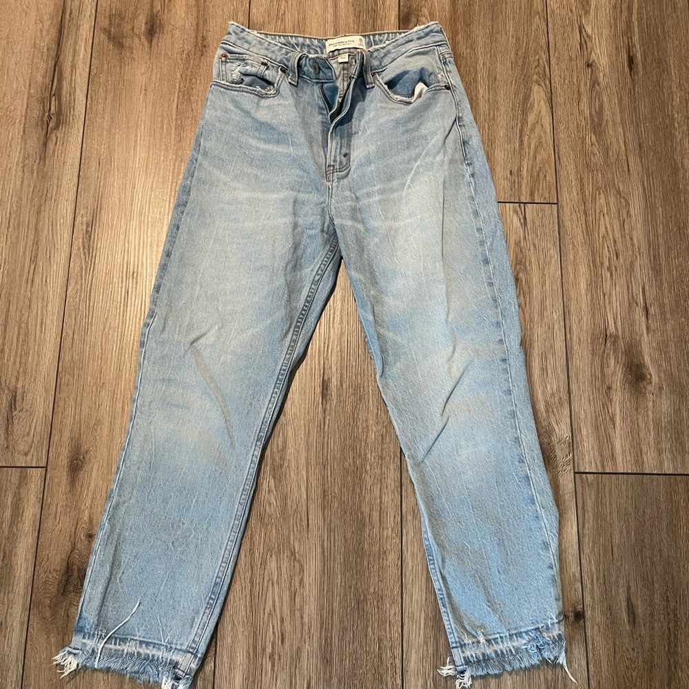 Abercrombie raw hem mom jeans